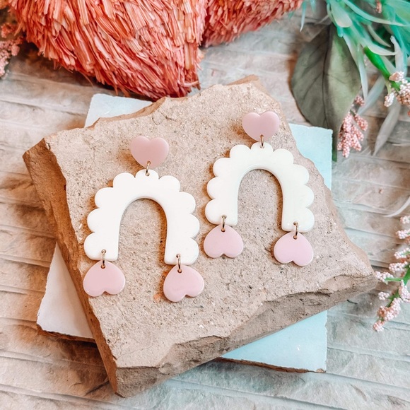 NEW Jules Heart Earrings Plunder - Picture 4 of 6